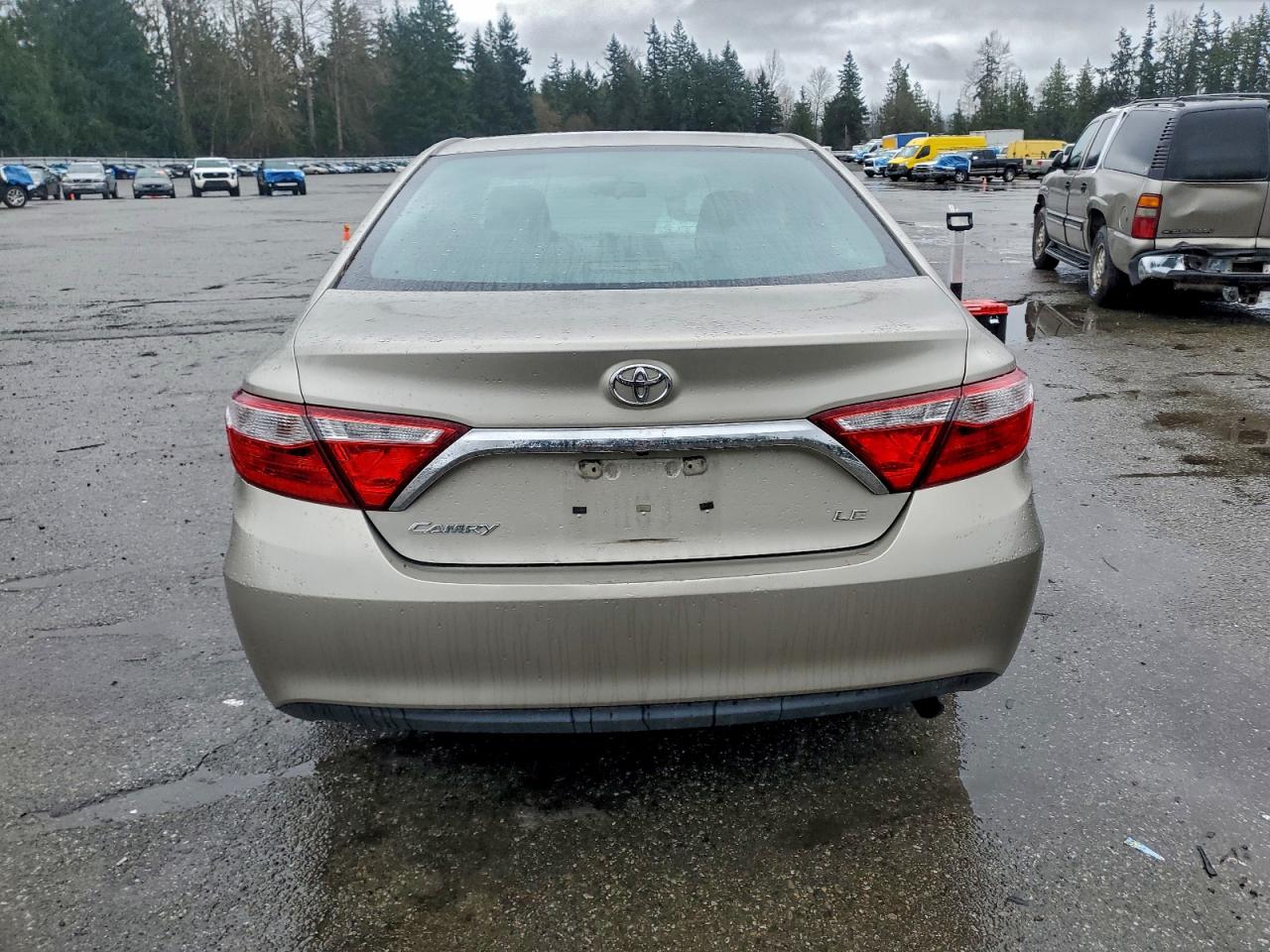 2016 TOYOTA CAMRY LE photo 21