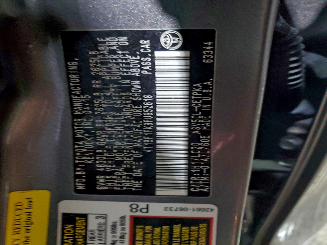 2015 TOYOTA CAMRY LE photo 13