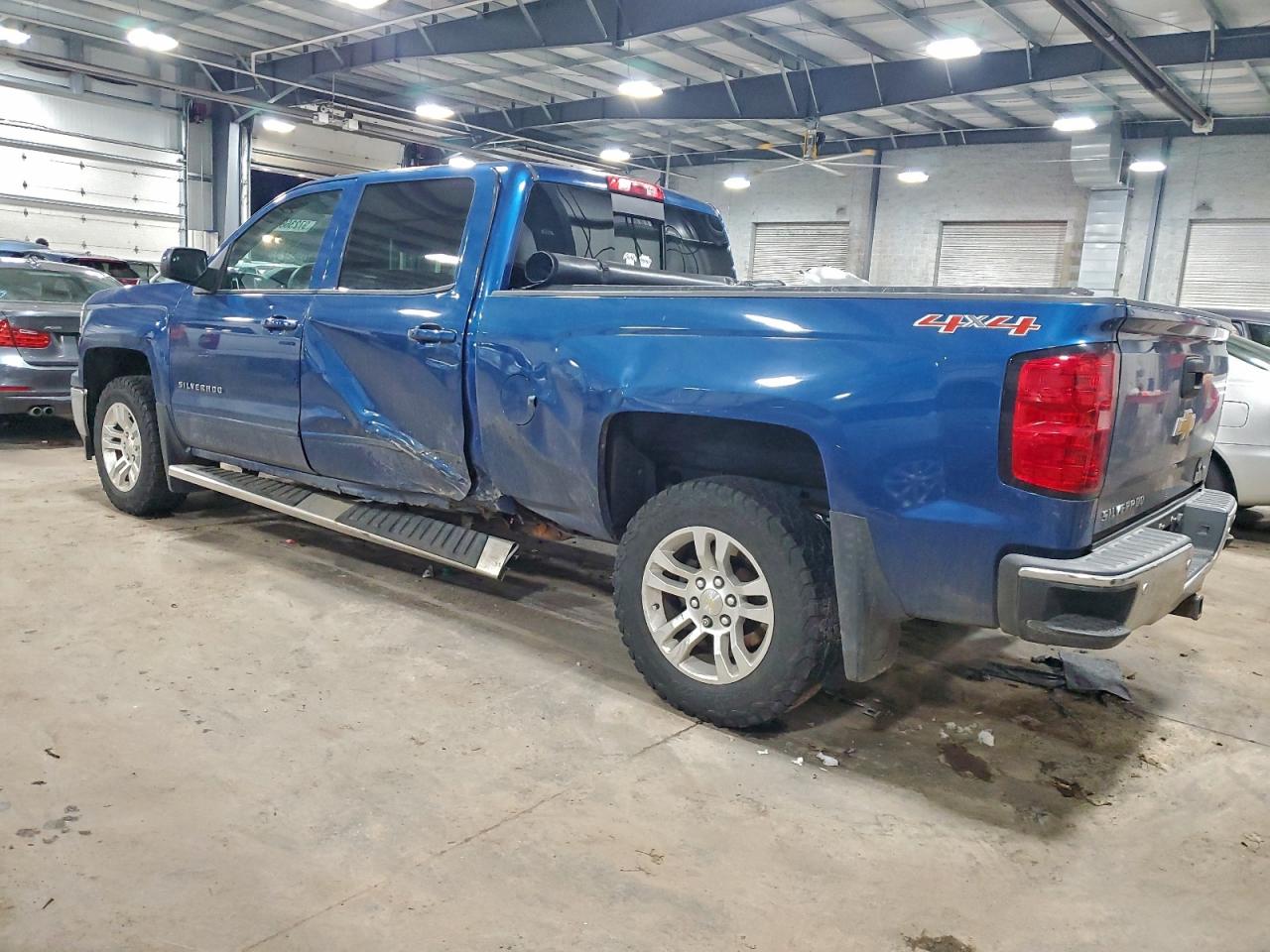 2015 CHEVROLET SILVERADO K1500 LT photo 2