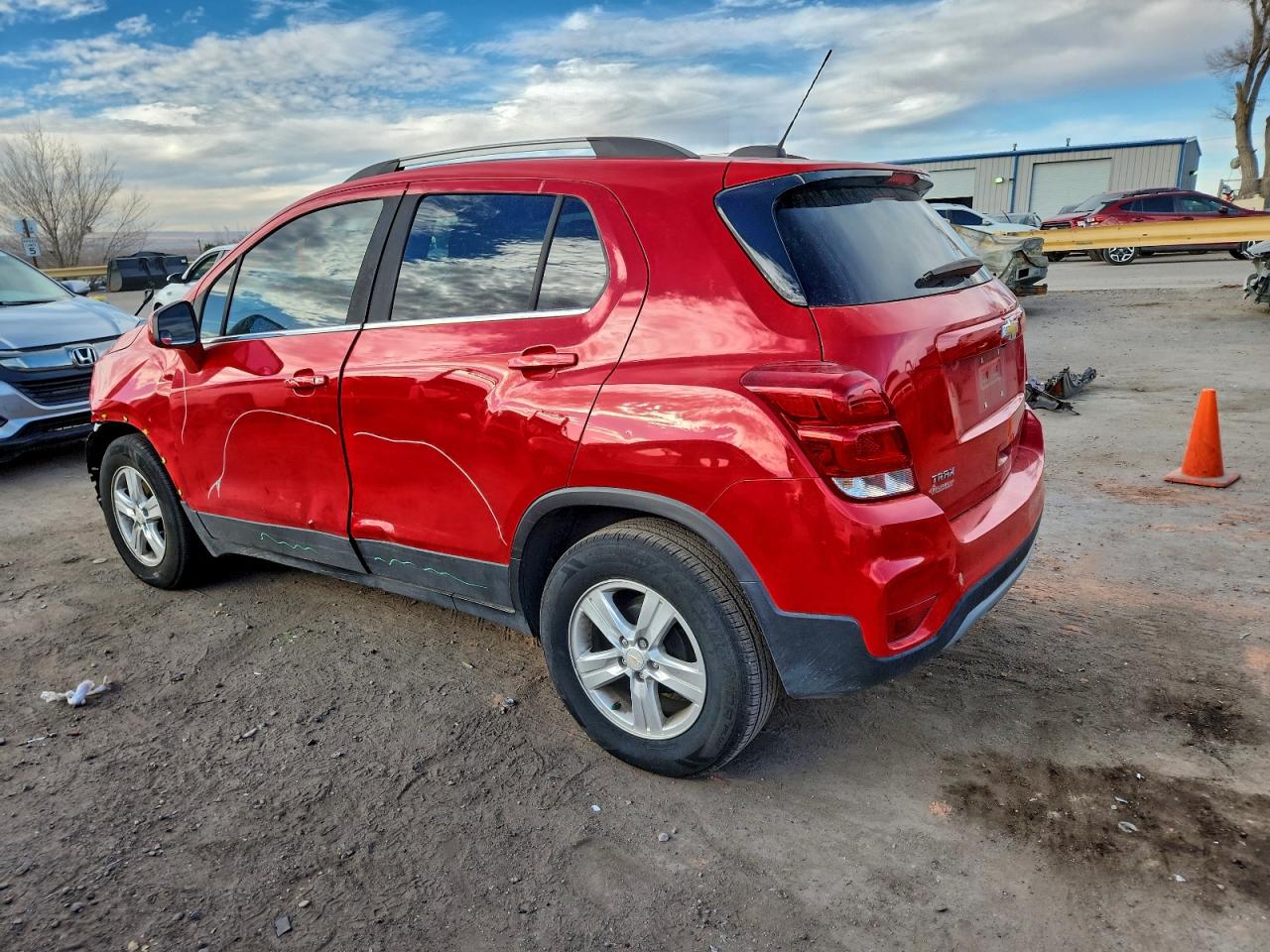 2020 CHEVROLET TRAX 1LT photo 2