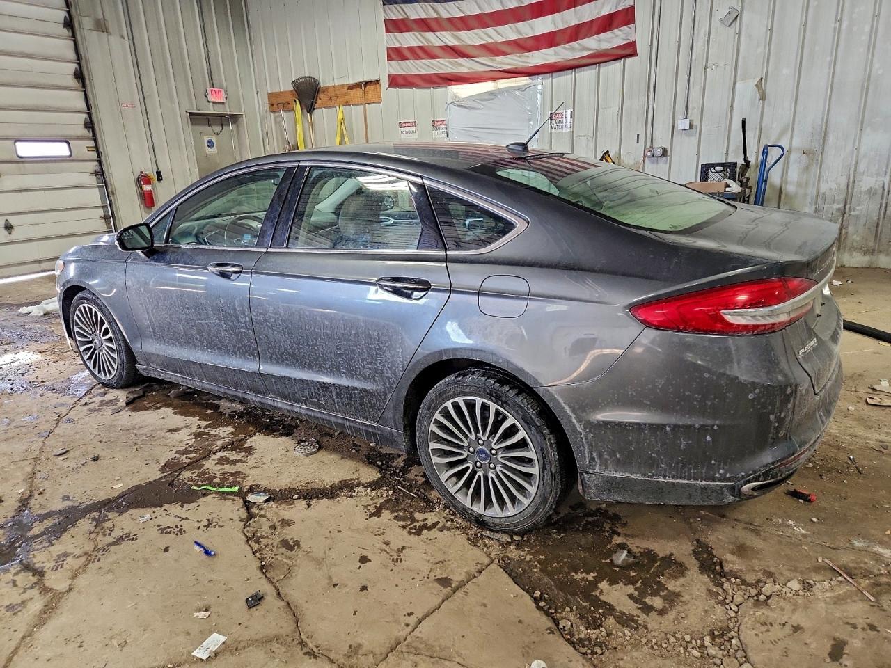 2017 FORD FUSION SE photo 2