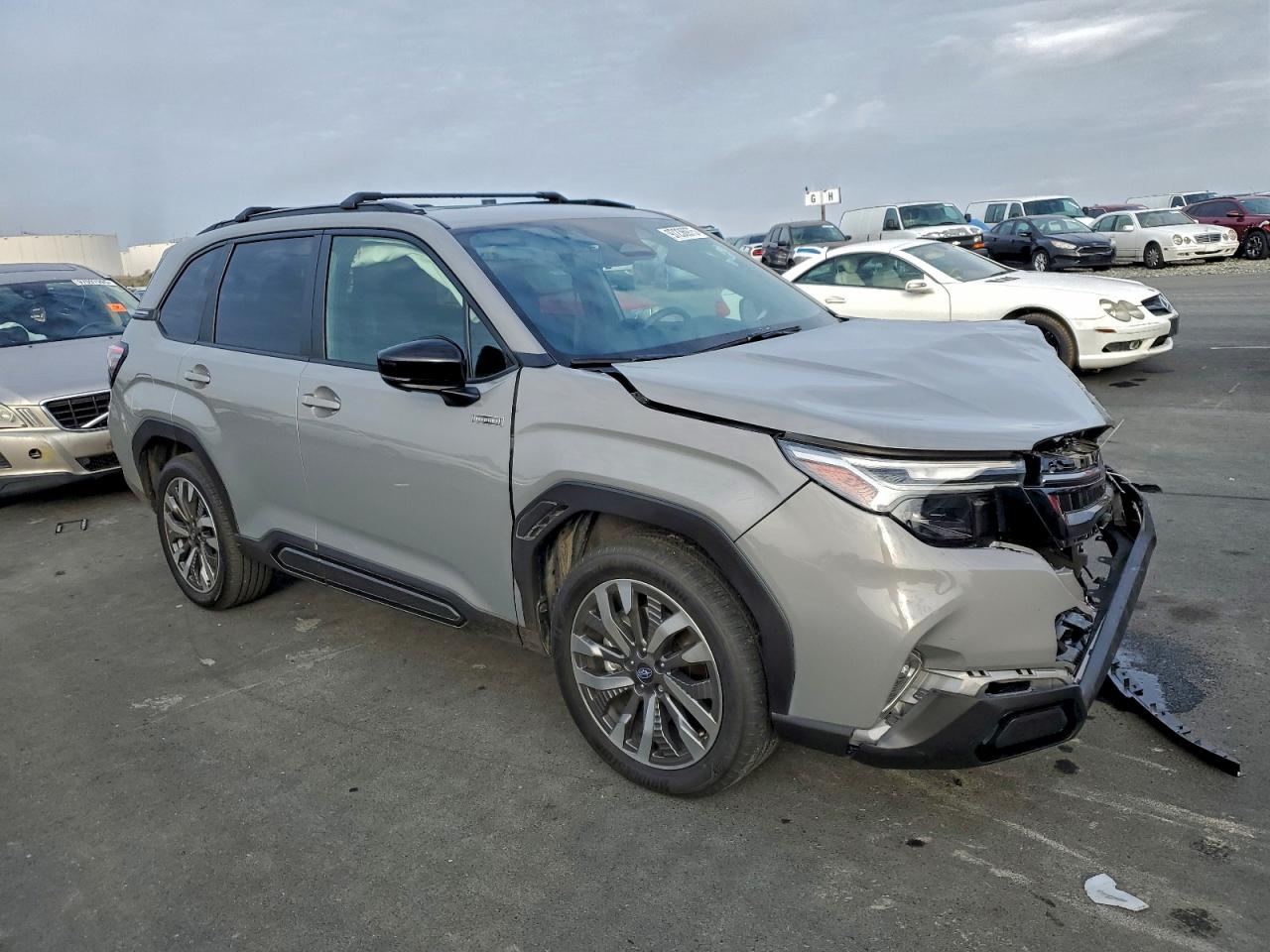 2025 SUBARU FORESTER TOURING photo 10