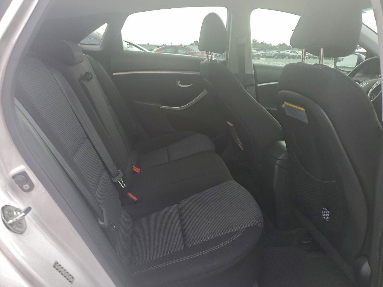 2016 HYUNDAI ELANTRA GT photo 19