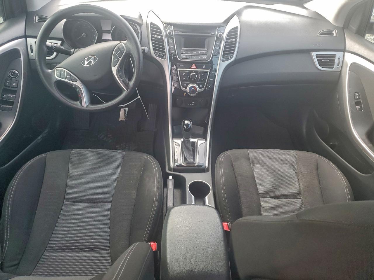 2016 HYUNDAI ELANTRA GT photo 15