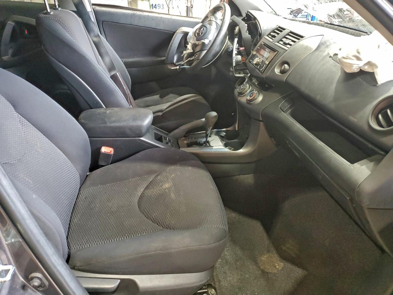 2011 TOYOTA RAV4 photo 7