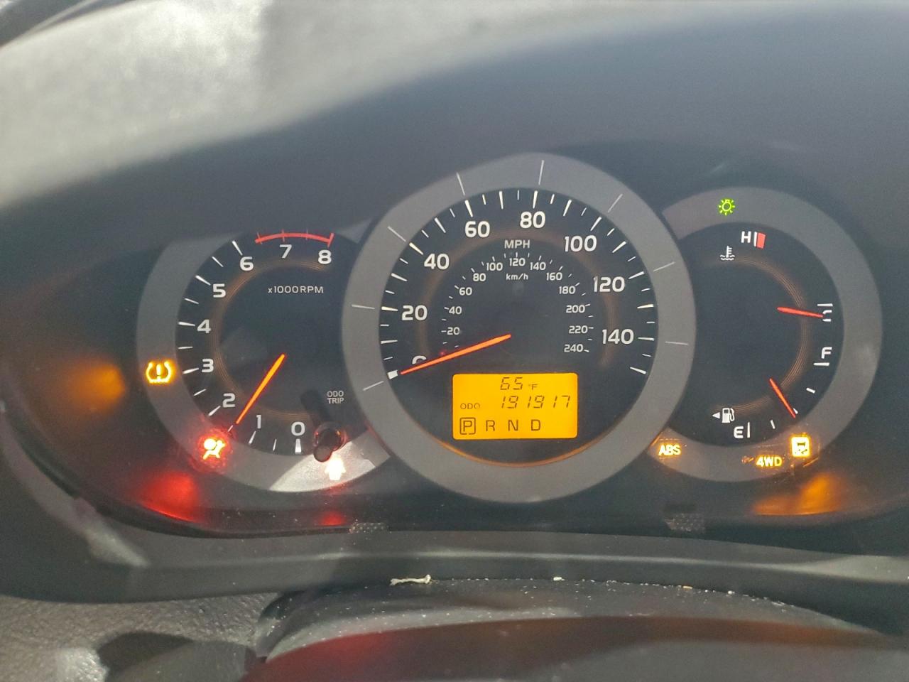 2011 TOYOTA RAV4 photo 9