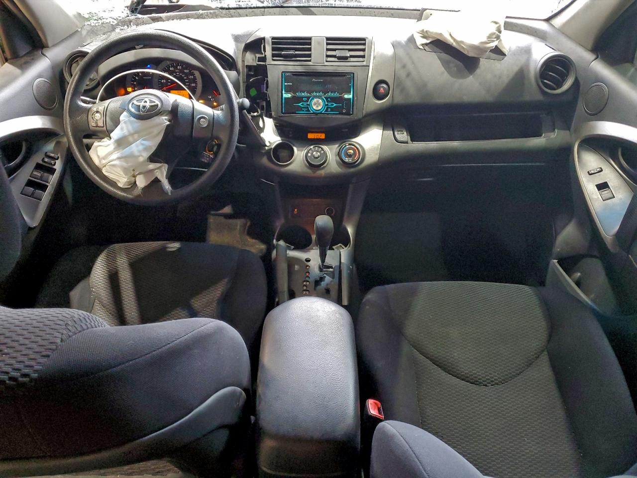 2011 TOYOTA RAV4 photo 8