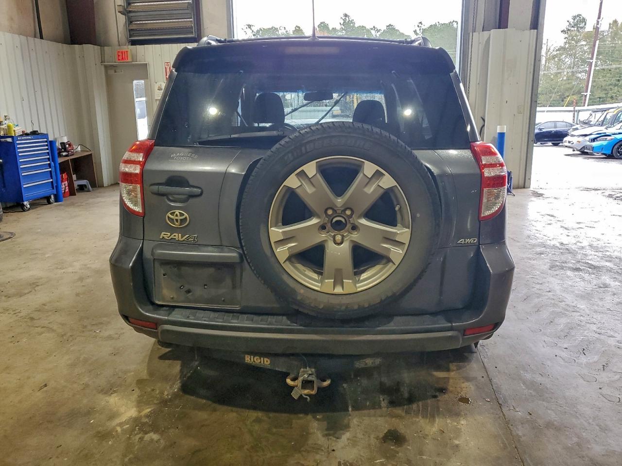 2011 TOYOTA RAV4 photo 6