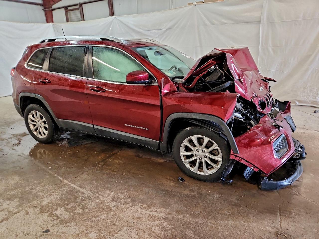 2019 JEEP CHEROKEE LATITUDE photo 4