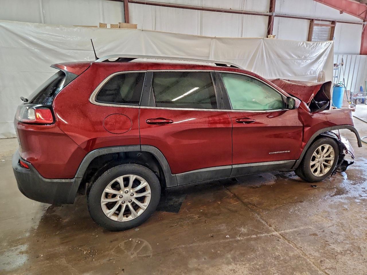 2019 JEEP CHEROKEE LATITUDE photo 3