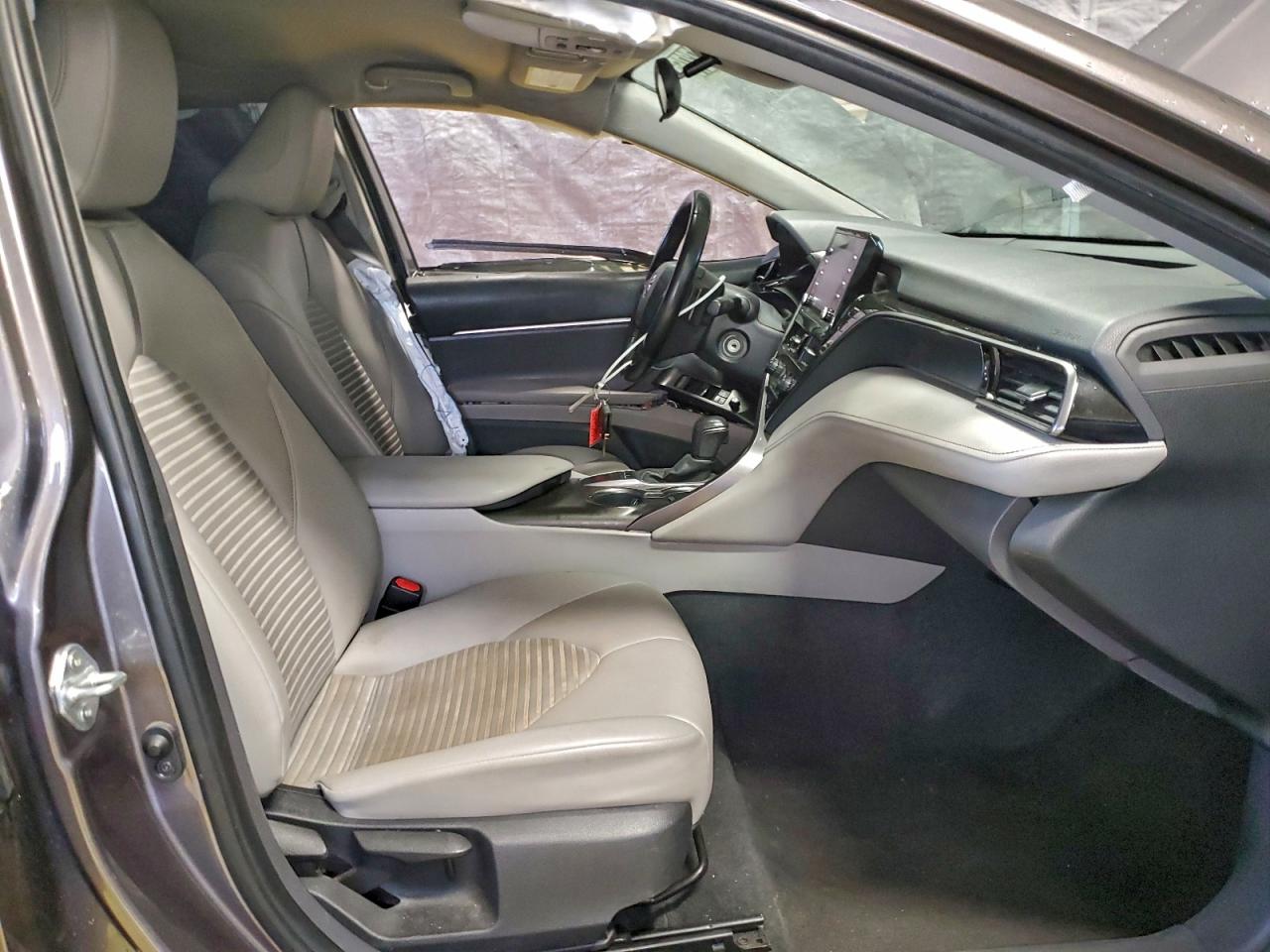 2022 TOYOTA CAMRY SE photo 7