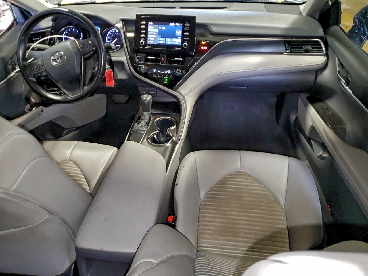 2022 TOYOTA CAMRY SE photo 8