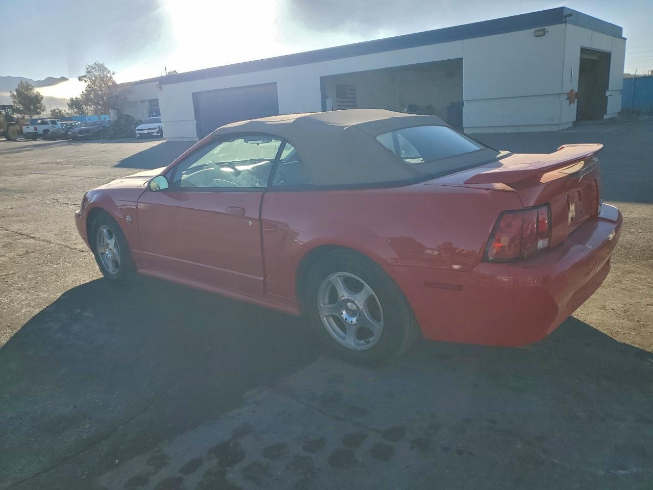 2004 FORD MUSTANG photo 2