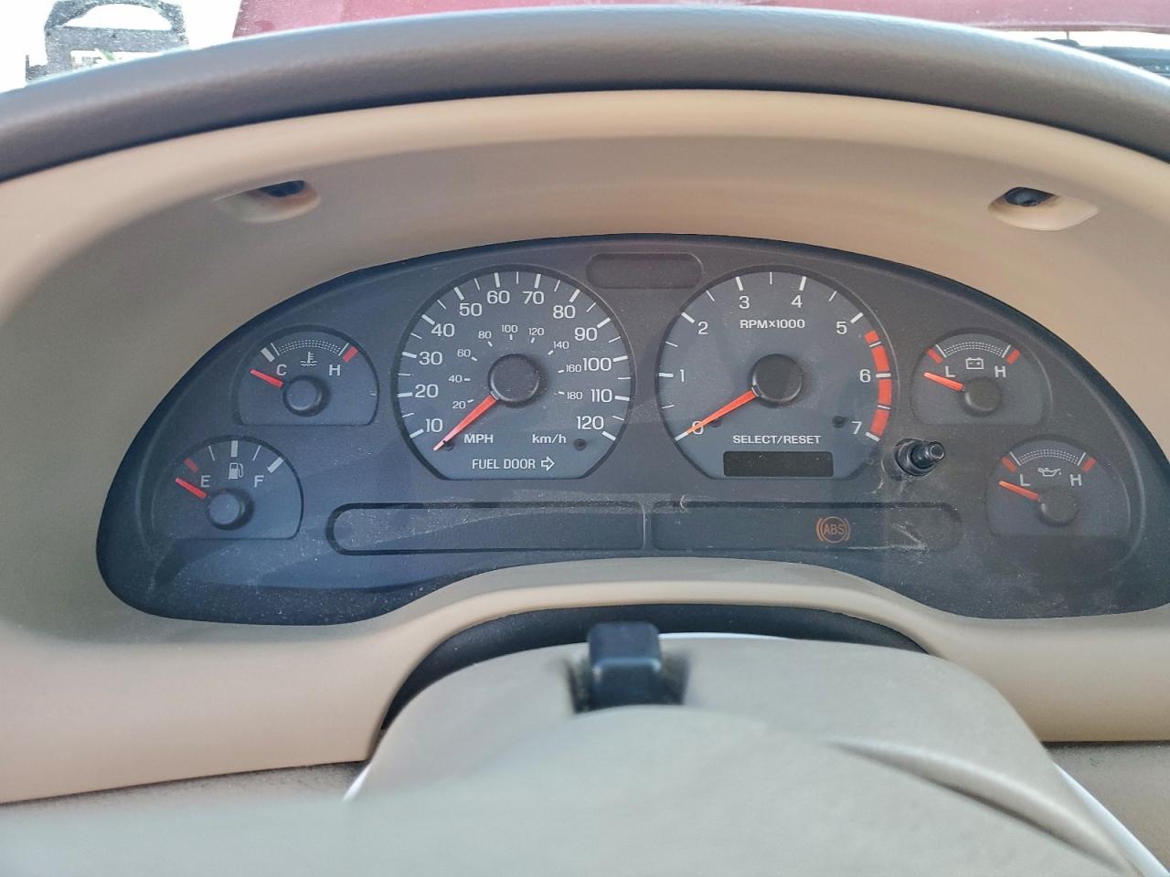 2004 FORD MUSTANG photo 9