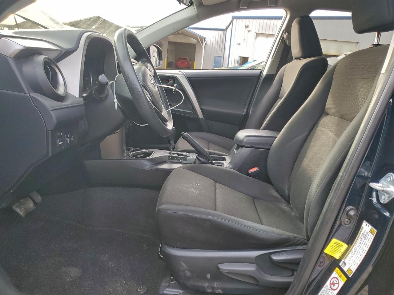 2017 TOYOTA RAV4 LE photo 7