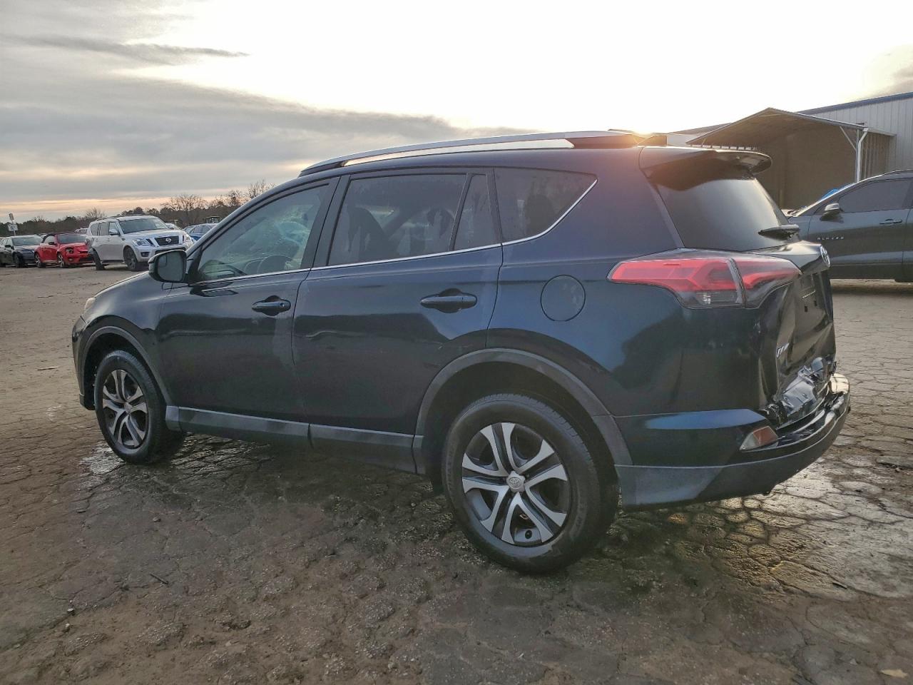 2017 TOYOTA RAV4 LE photo 2