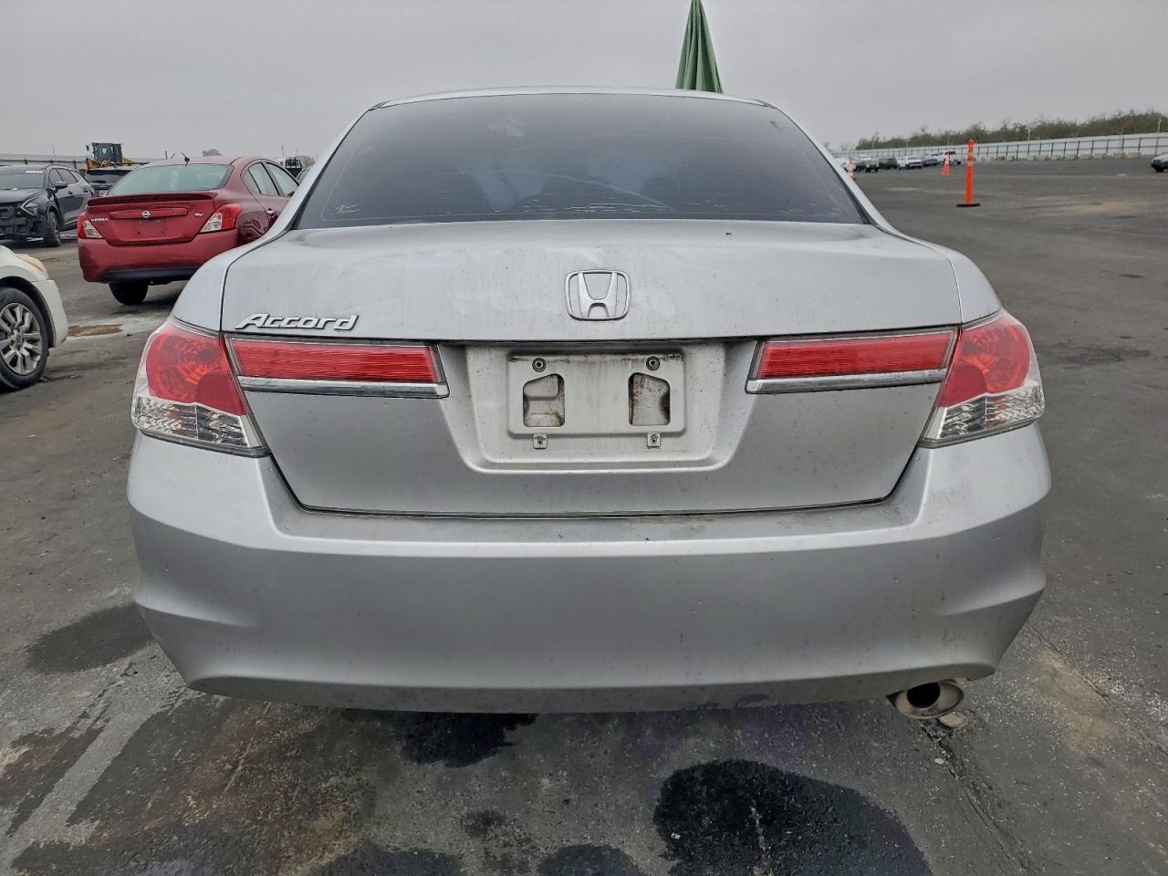 2012 HONDA ACCORD LX photo 6