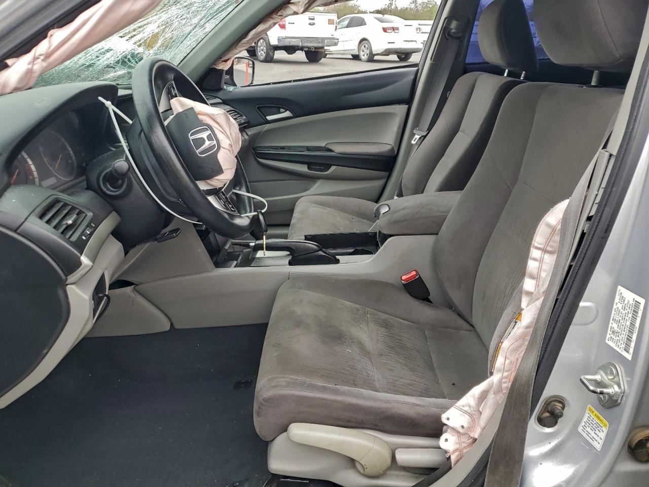 2012 HONDA ACCORD LX photo 7