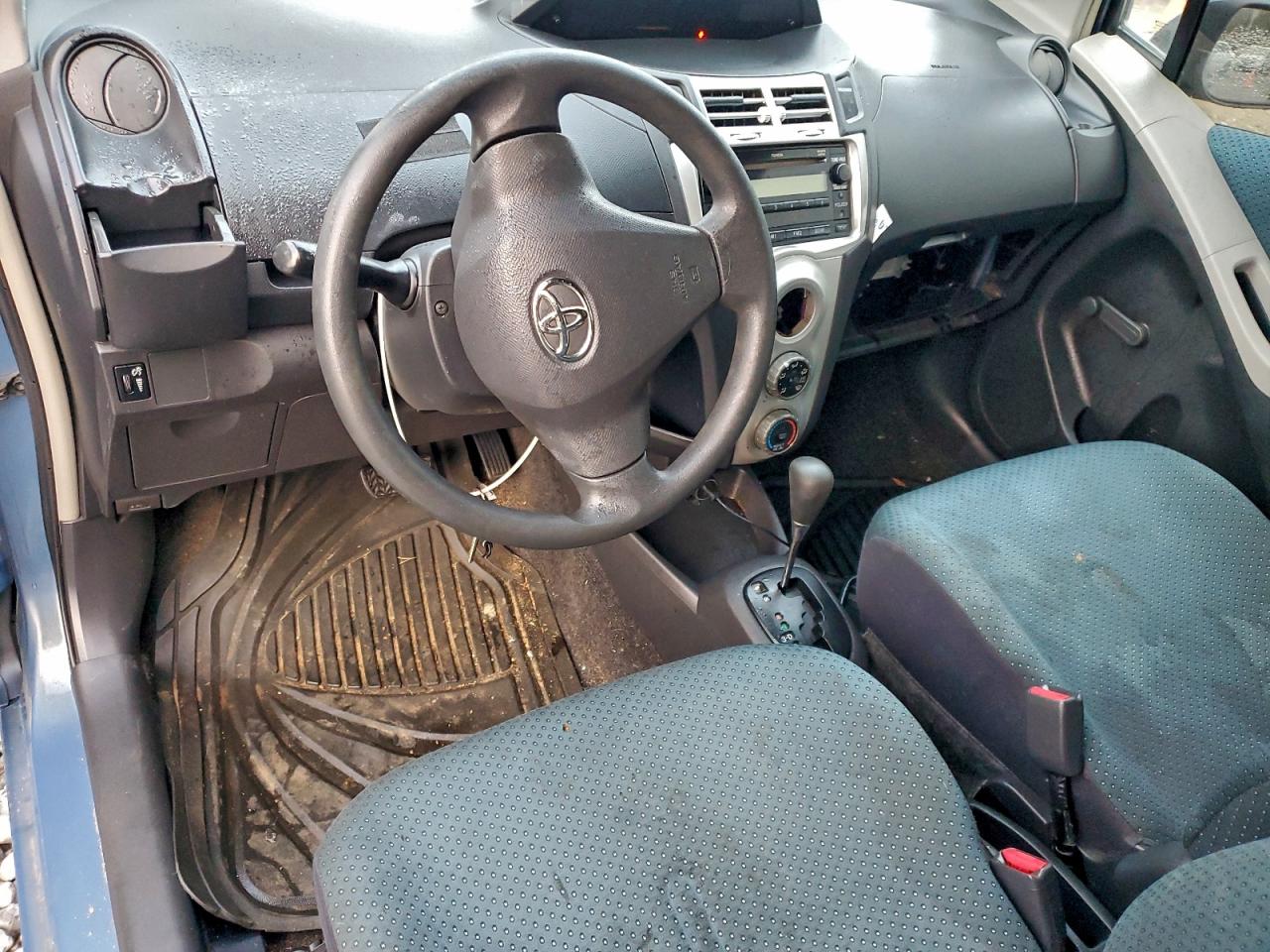 2007 TOYOTA YARIS photo 8