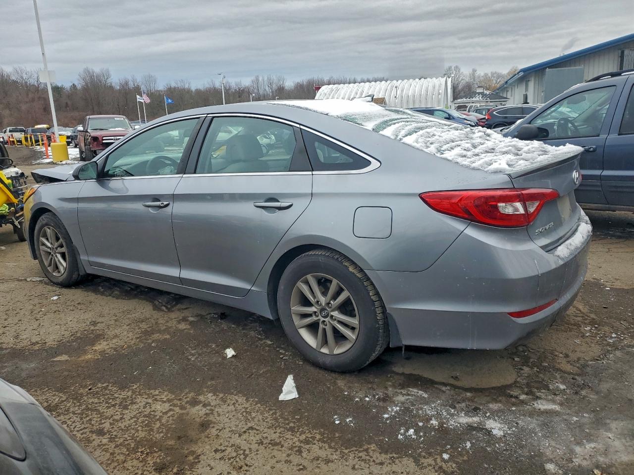 2016 HYUNDAI SONATA SE photo 2