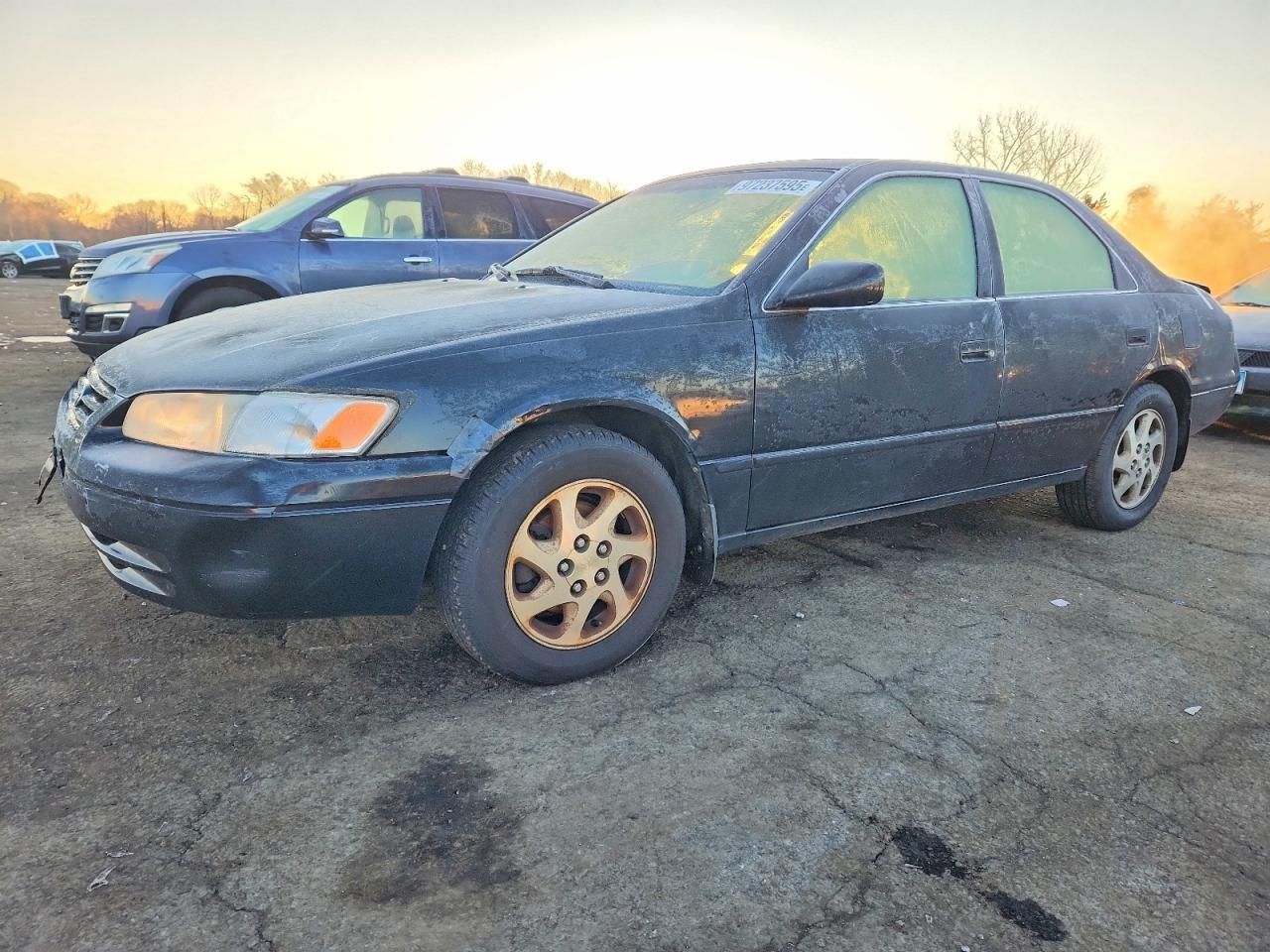 1999 TOYOTA CAMRY LE — REAR END damage — photo 1