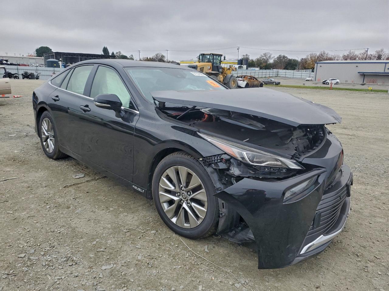 2021 TOYOTA MIRAI XLE photo 4