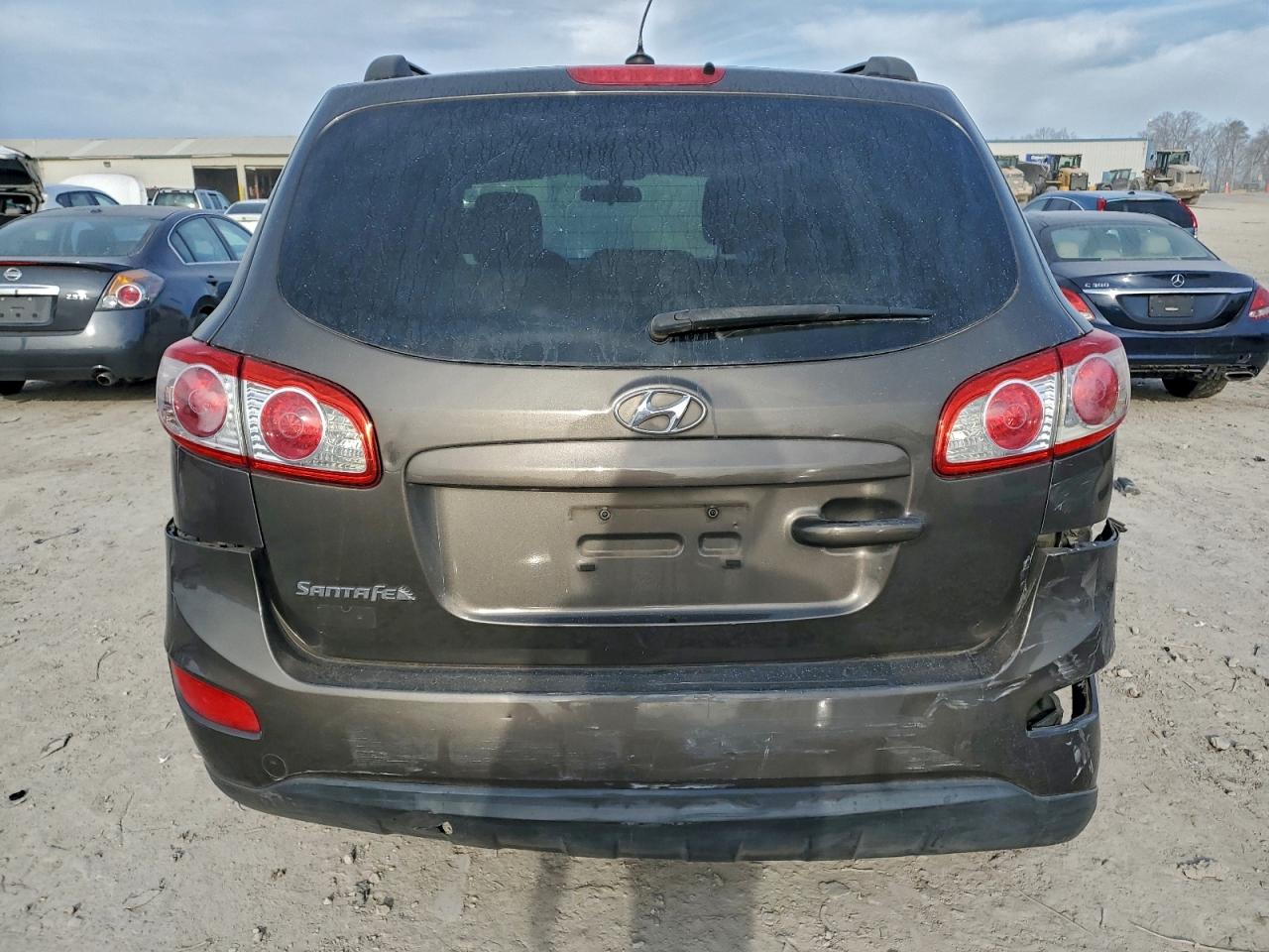 2012 HYUNDAI SANTA FE GLS photo 6