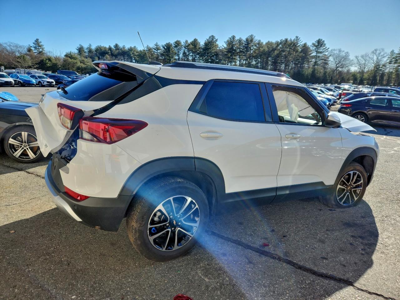 2025 CHEVROLET TRAILBLAZER LT photo 5