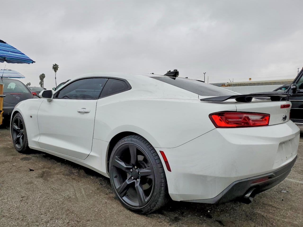 2016 CHEVROLET CAMARO LT photo 3