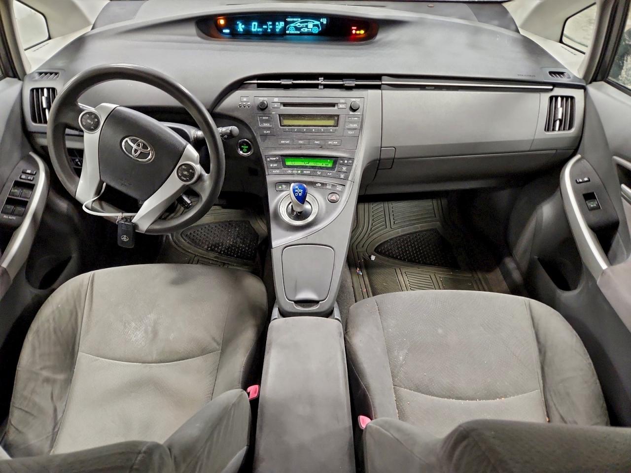 2010 TOYOTA PRIUS photo 8