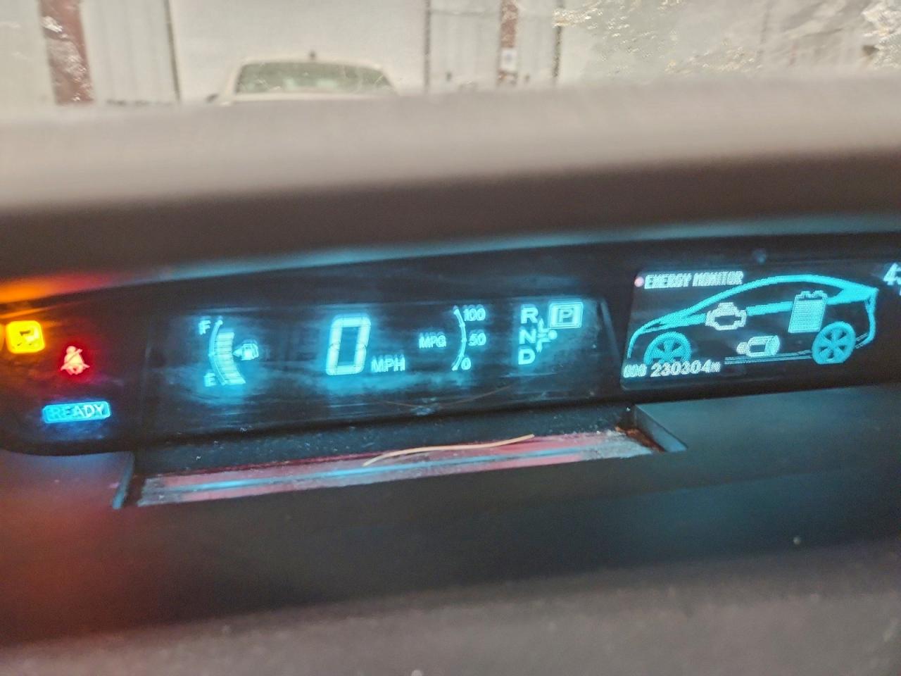 2010 TOYOTA PRIUS photo 9