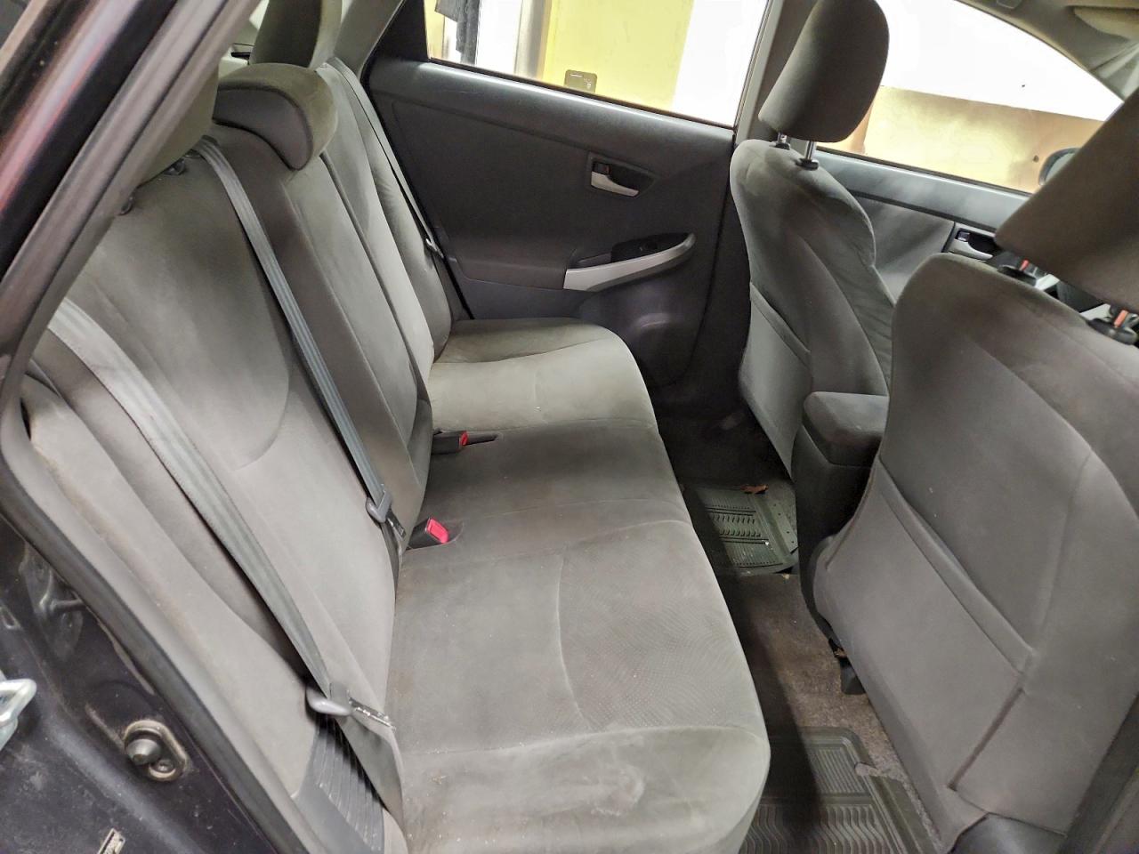 2010 TOYOTA PRIUS photo 10