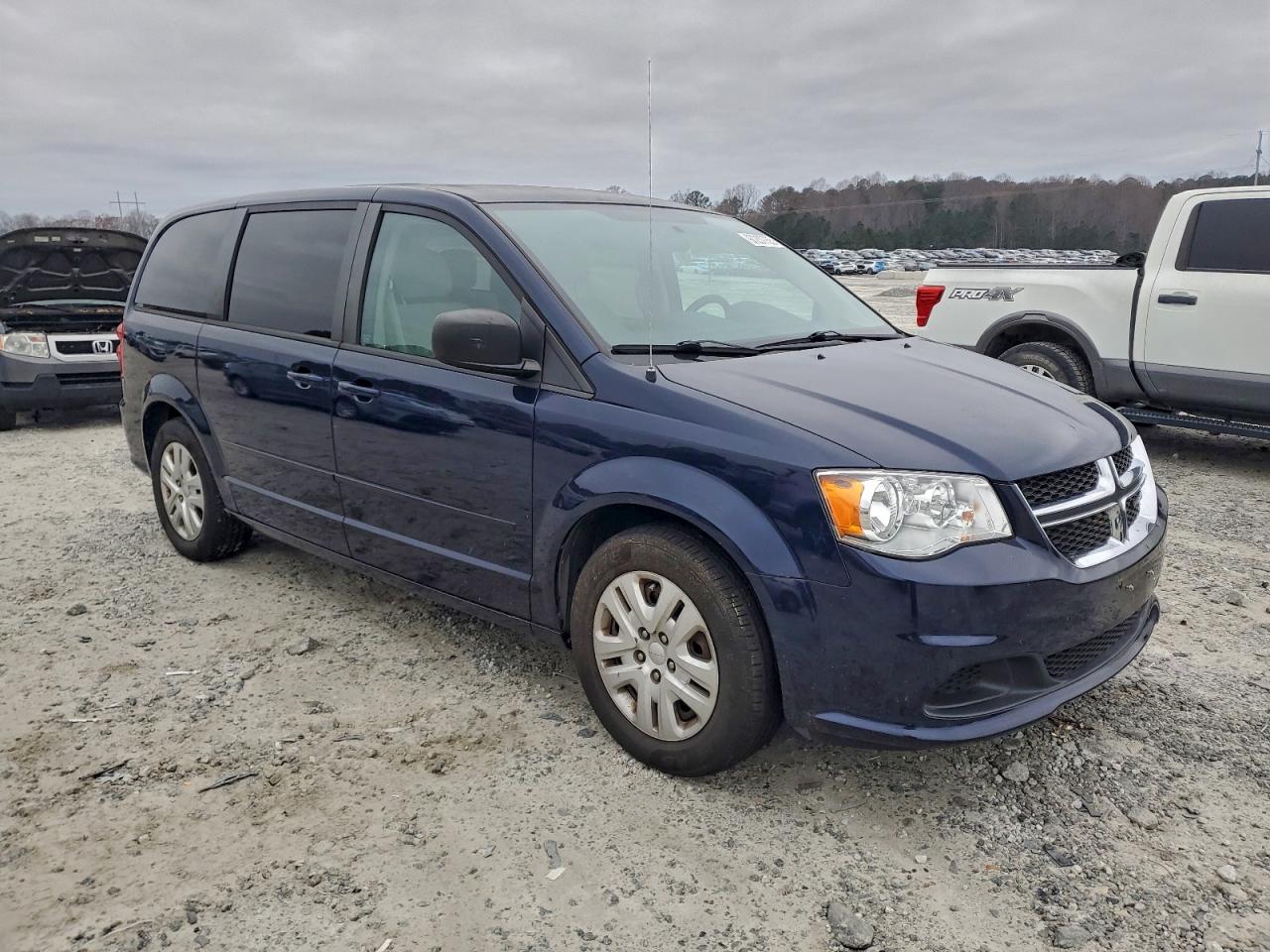 2015 DODGE GRAND CARAVAN SE photo 4