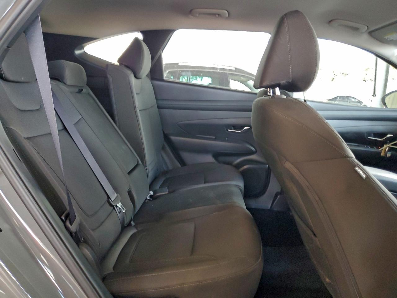 2025 HYUNDAI TUCSON SE photo 11
