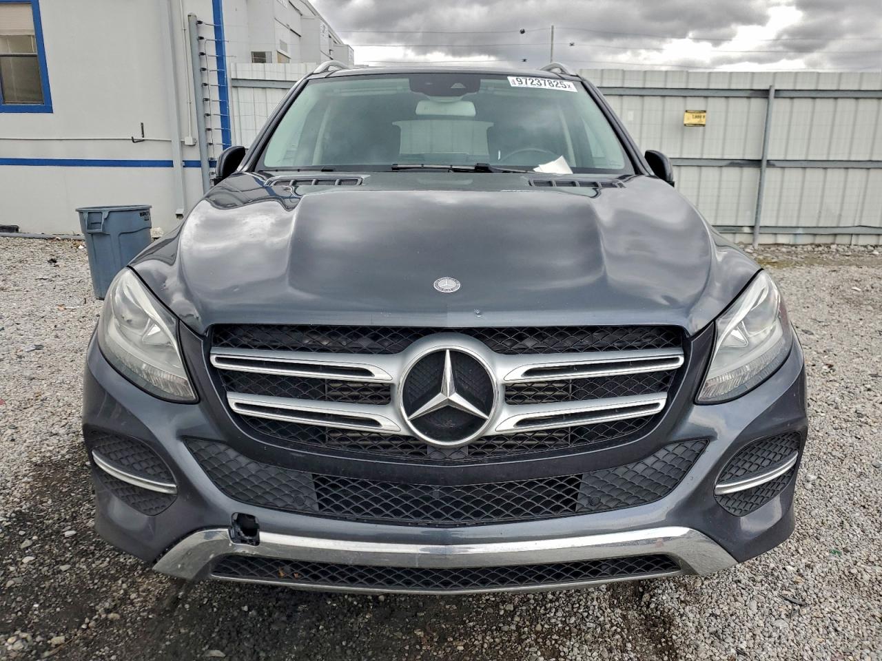 2016 MERCEDES-BENZ GLE 300D 4MATIC photo 5