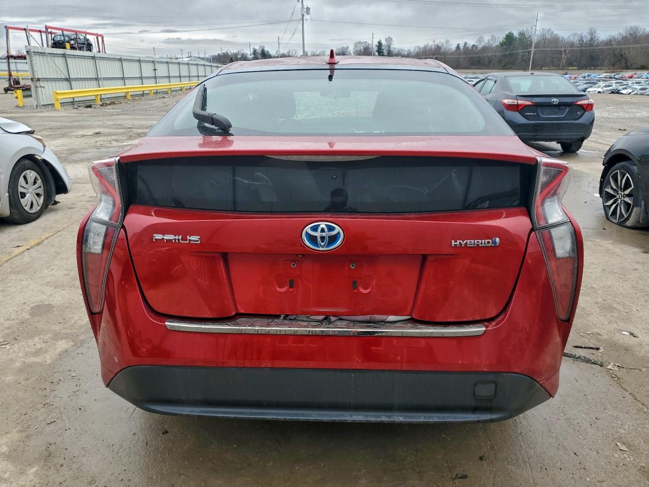 2016 TOYOTA PRIUS photo 6