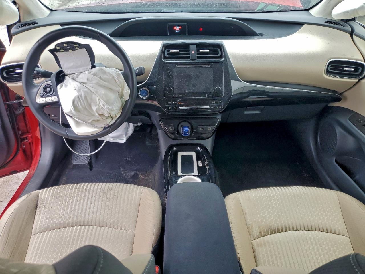 2016 TOYOTA PRIUS photo 8