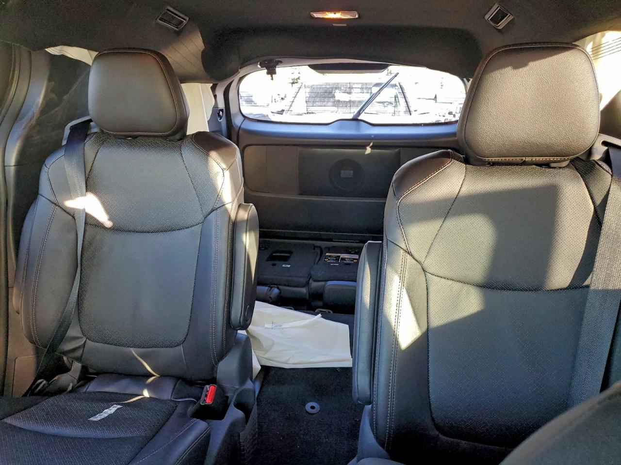 2025 TOYOTA SIENNA LIMITED photo 10