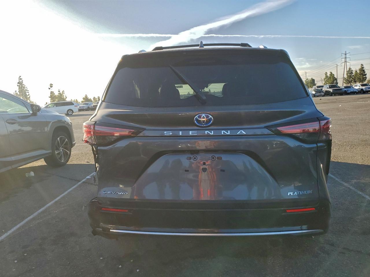 2025 TOYOTA SIENNA LIMITED photo 6