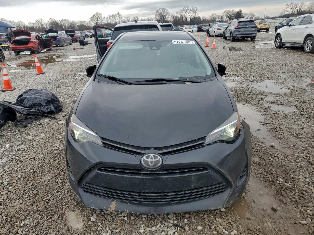 2017 TOYOTA COROLLA LE photo 5