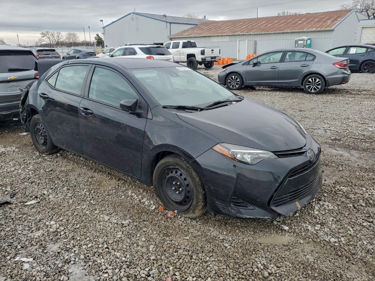 2017 TOYOTA COROLLA LE photo 4