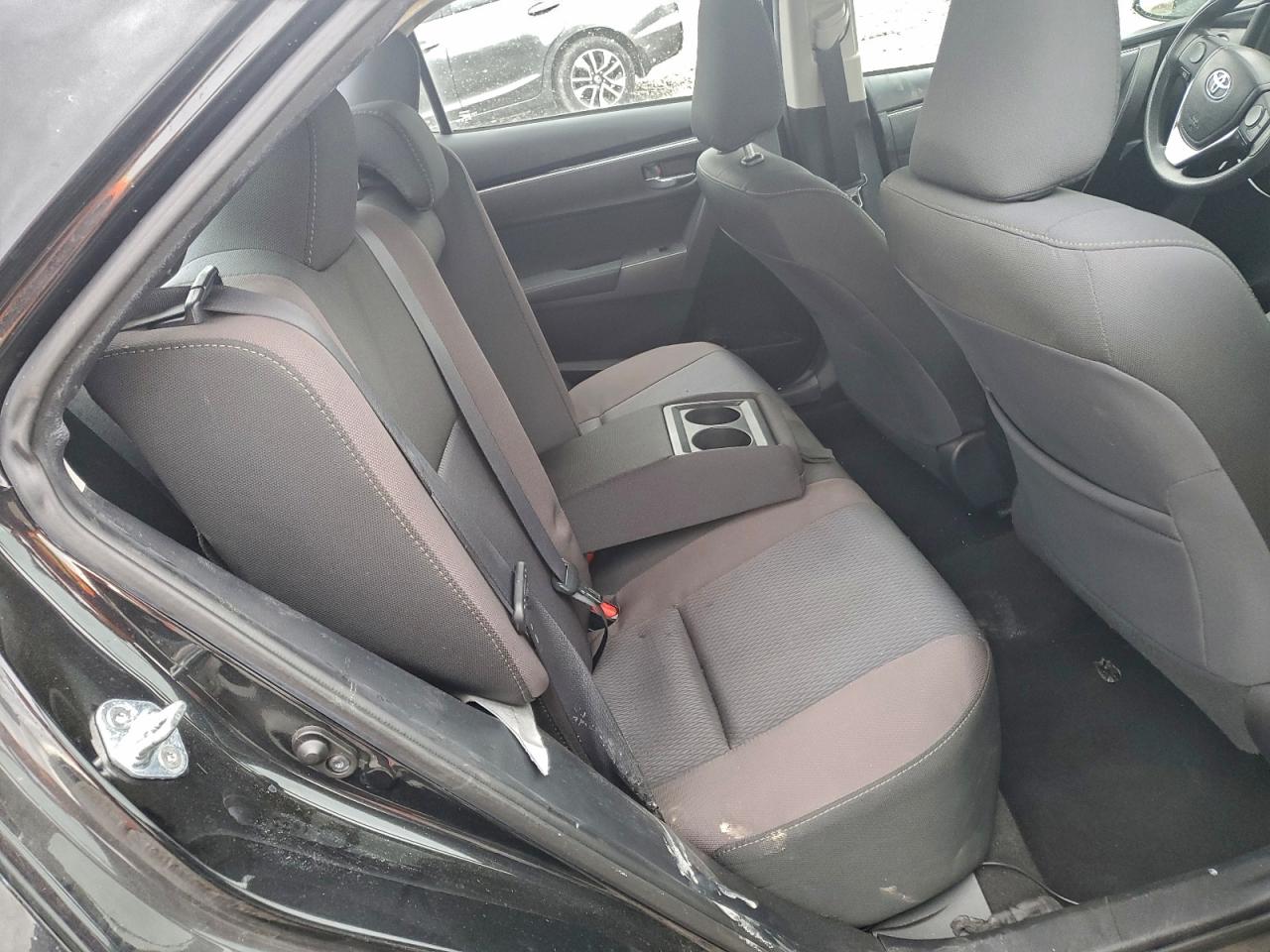 2017 TOYOTA COROLLA LE photo 10