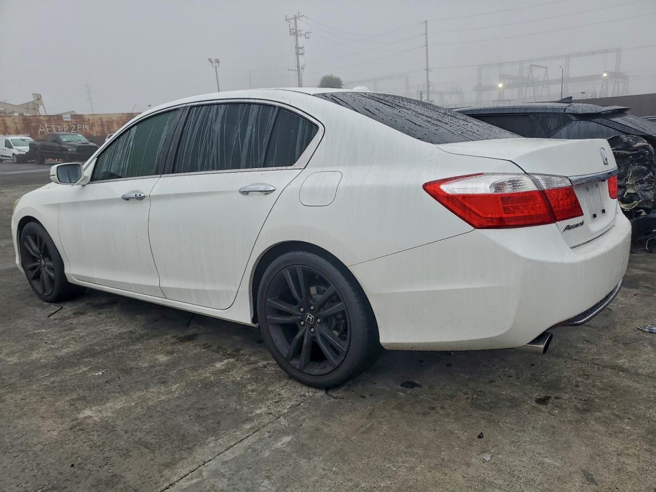 2013 HONDA ACCORD EXL photo 2