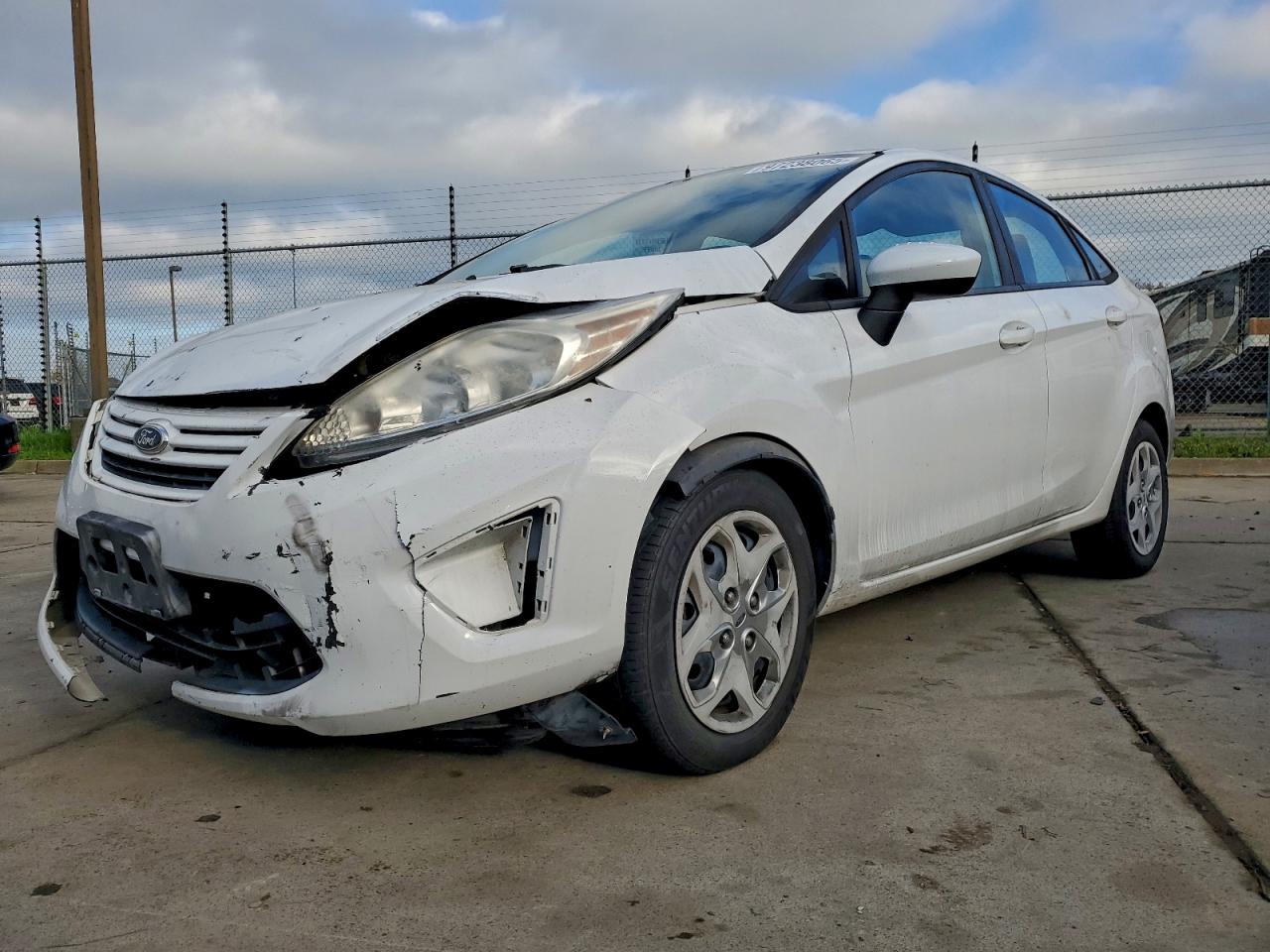 2012 FORD FIESTA