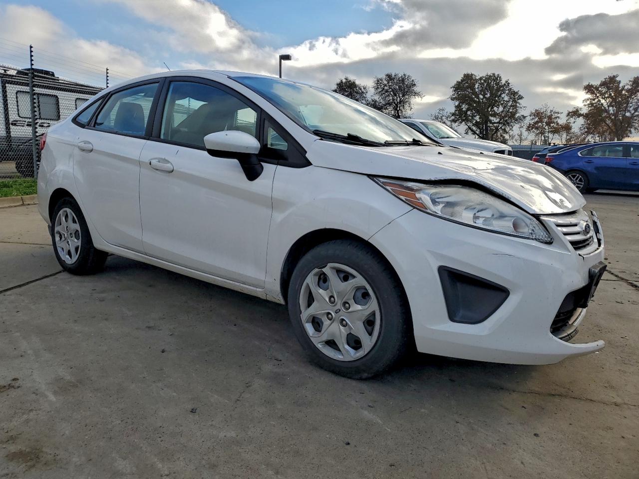 2012 FORD FIESTA S photo 7
