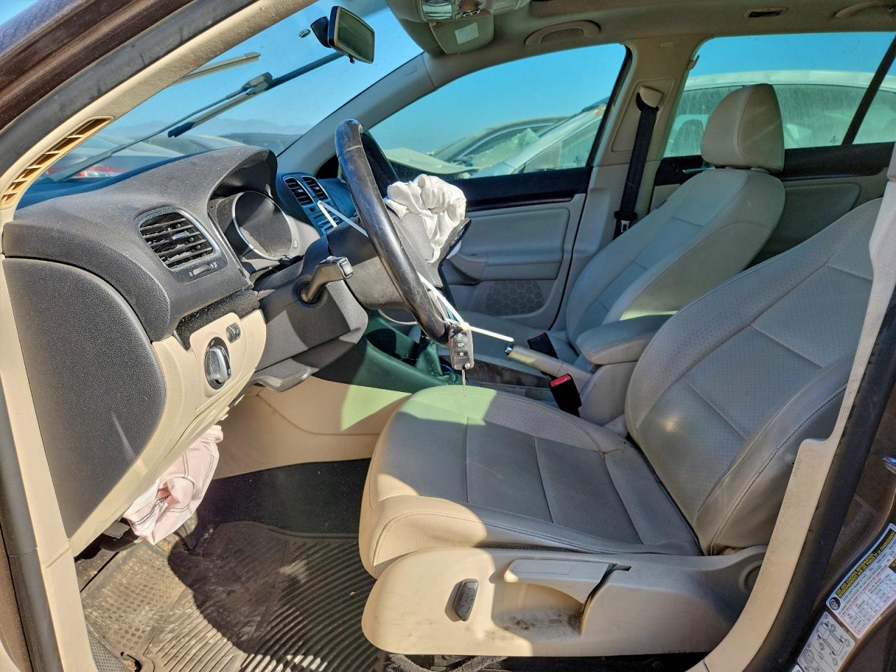 2014 VOLKSWAGEN JETTA TDI photo 13