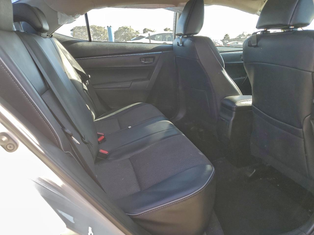 2014 TOYOTA COROLLA L photo 19