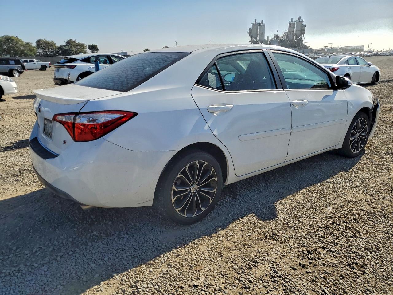2014 TOYOTA COROLLA L photo 5