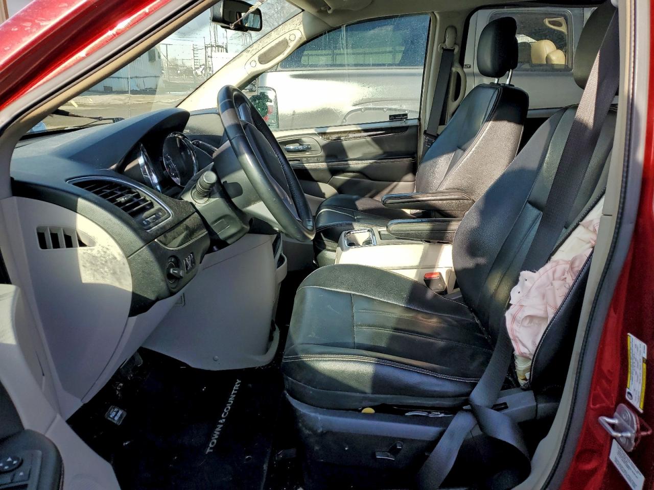 2013 CHRYSLER TOWN & COUNTRY TOURING photo 13