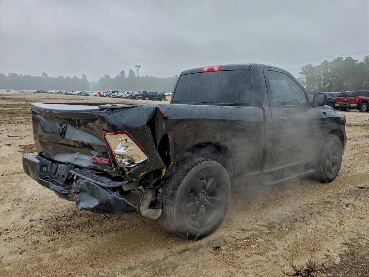 2018 RAM 1500 ST photo 3